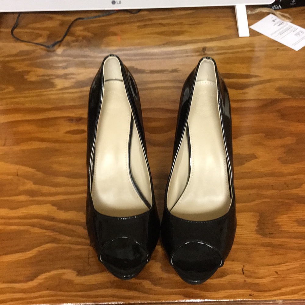 Women’s high heel shoes